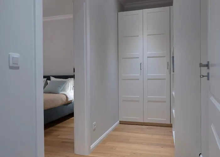 Shishman Center Apartment