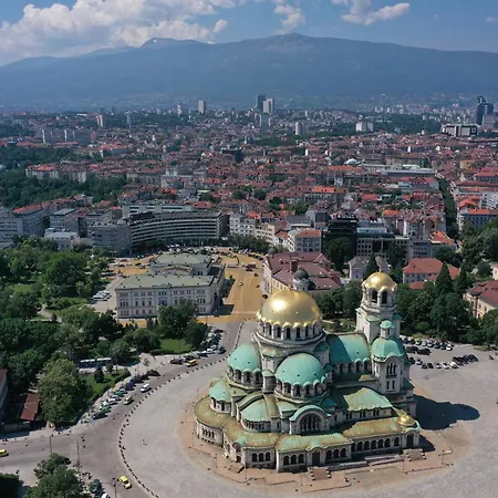 アパート Shishman Center